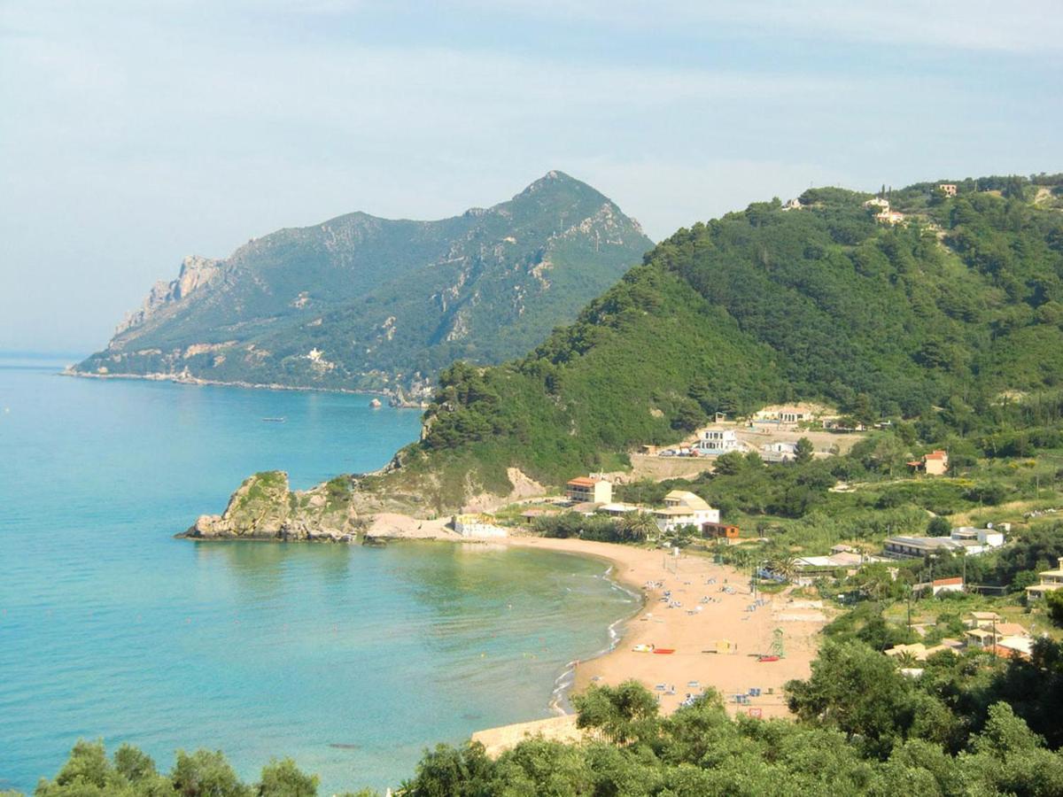 Apartment Takis On A With Private Garden And Sea View *