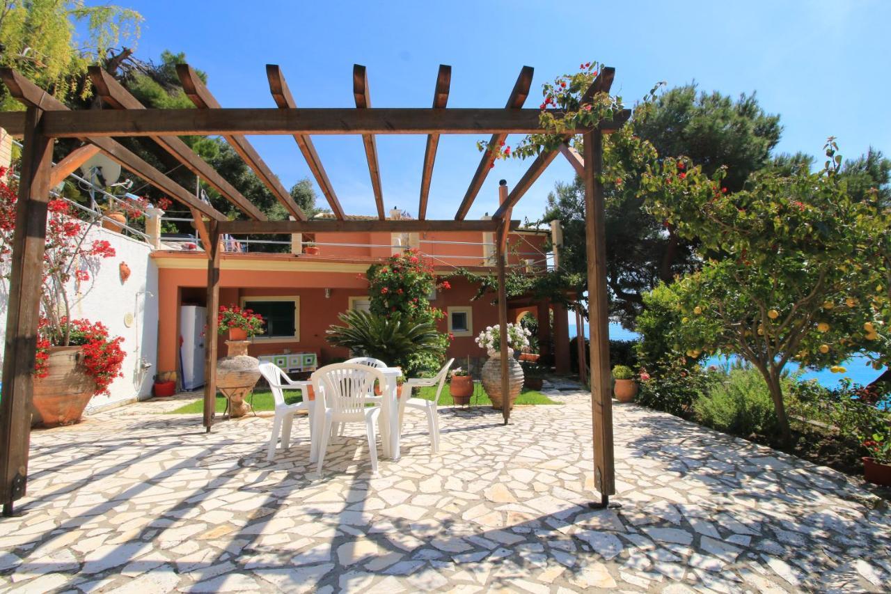 Takis On A With Private Garden And Sea View Apartment